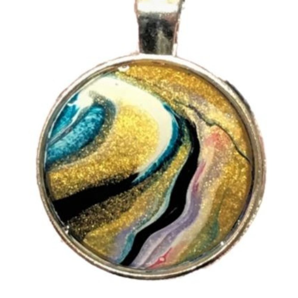 NWOT Wearable Art Necklace, Fluid Art Pendant